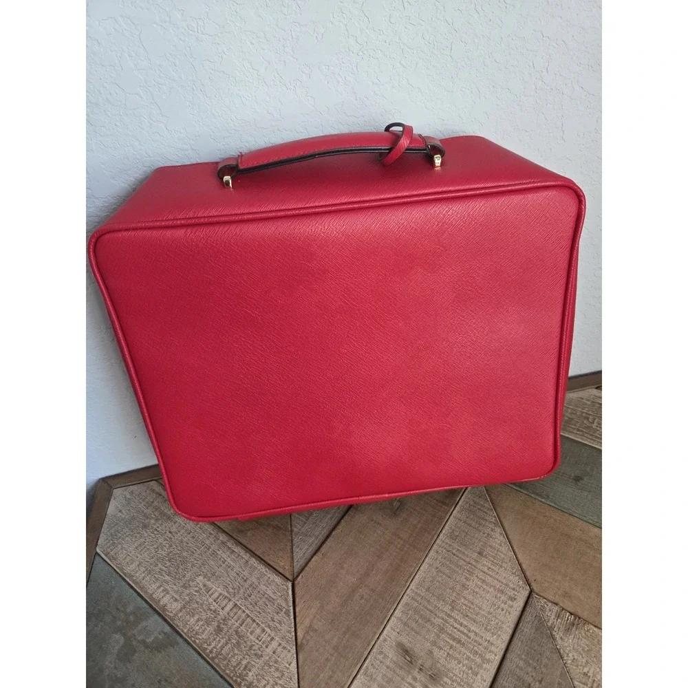 Estee Lauder‎ Red w/Gold Zipper & Playing Cards Symbols Cosmetic Makeup Case NEW